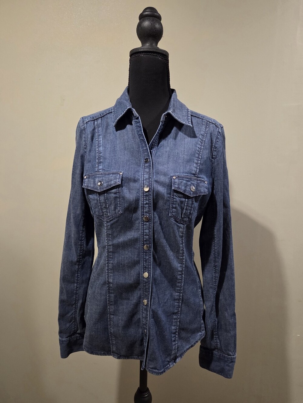 White House Black Market Denim Shirt Jacket in Medium Blue